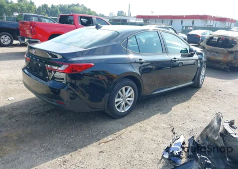 2025 Toyota Camry Le из США, поврежденный, VIN 4T1DAACK2SU006780